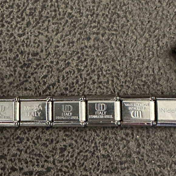 Women’s Italian Silver link charm bracelet - Picture 11 of 12